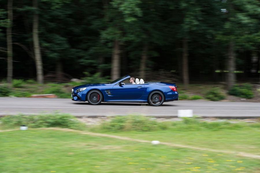  Mercedes-AMG SL63 2016 года  (UK) (фото 26 из 30)